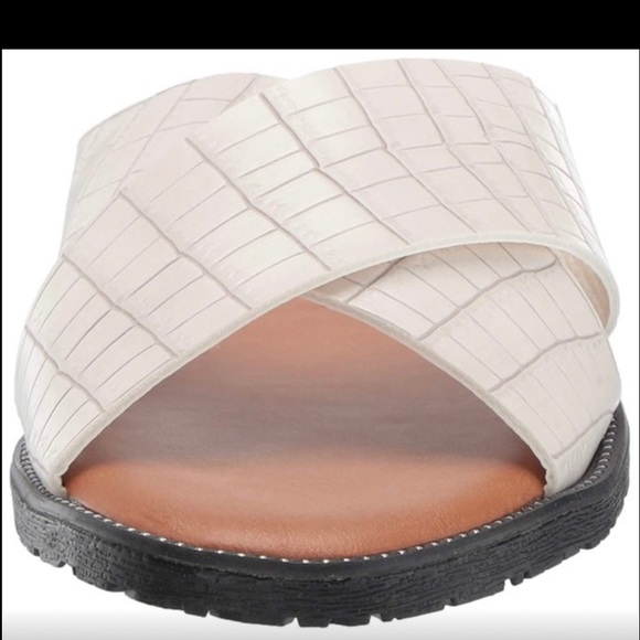 NEW: Seven Marbella Sandals - Picture 4 of 6